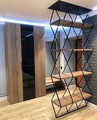 Небольшой шкаф-купе для прихожей под дерево на заказ фото мебели. Мебельный уют.