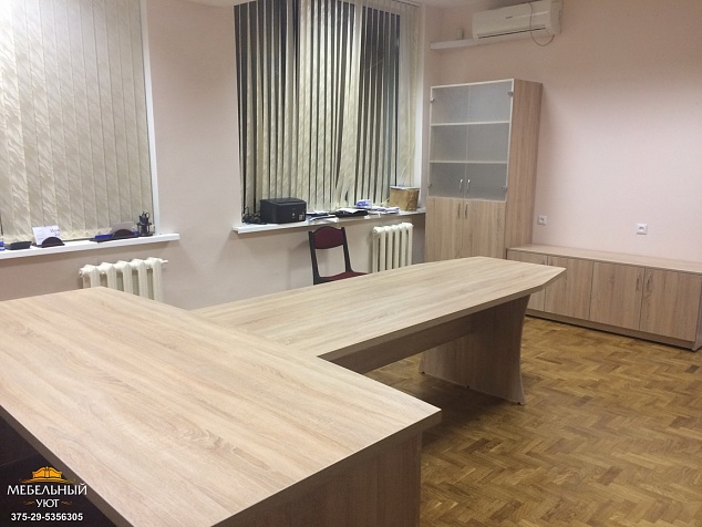 Комплект офисной мебели Стол для руководителя переговорный